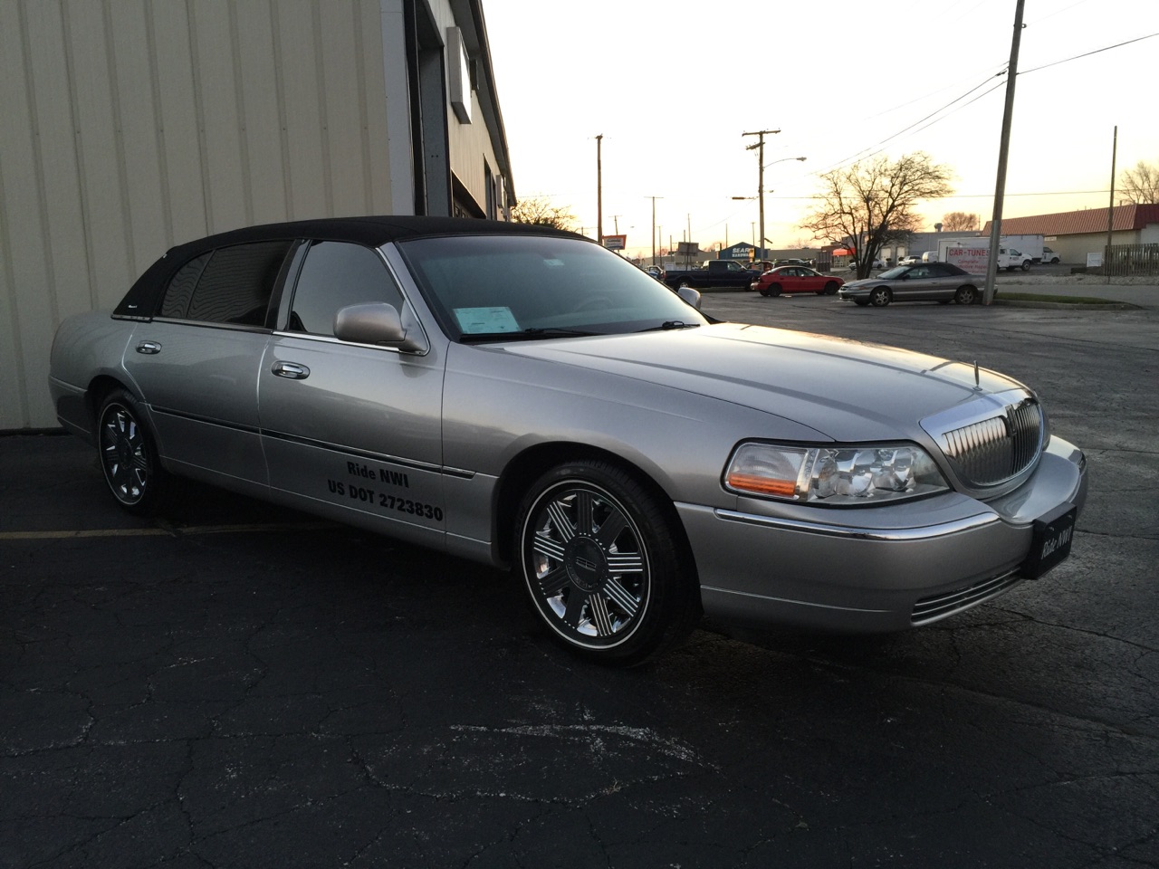 23 Passenger Sedan Rental Town Car Rental Indiana