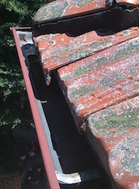example of clean gutter