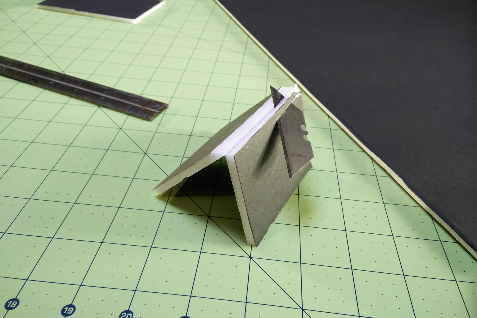 Guide to Foamcore Joining Techniques