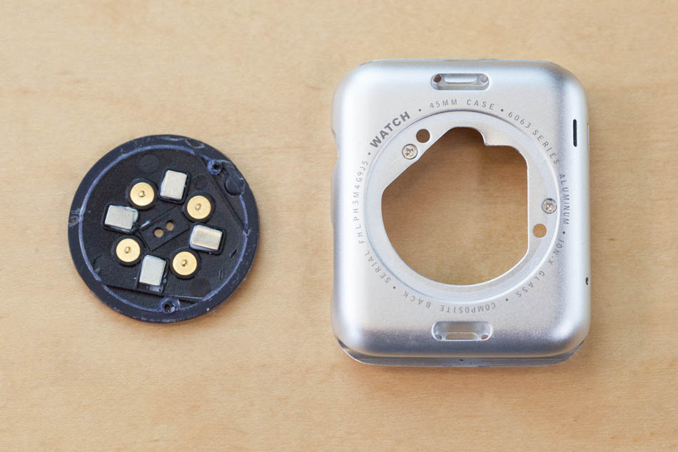 Teardown Showdown Apple Watch vs. Fake Apple Watch