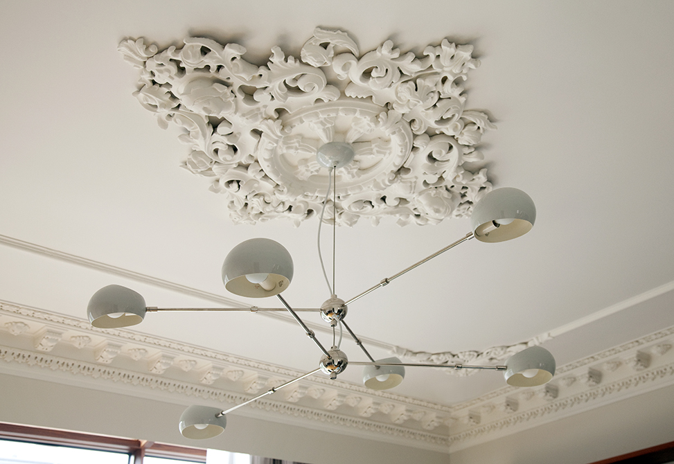 Boston Architects BUTZ + KLUG architectu, South End renovation Interior rear parlor detail medallion