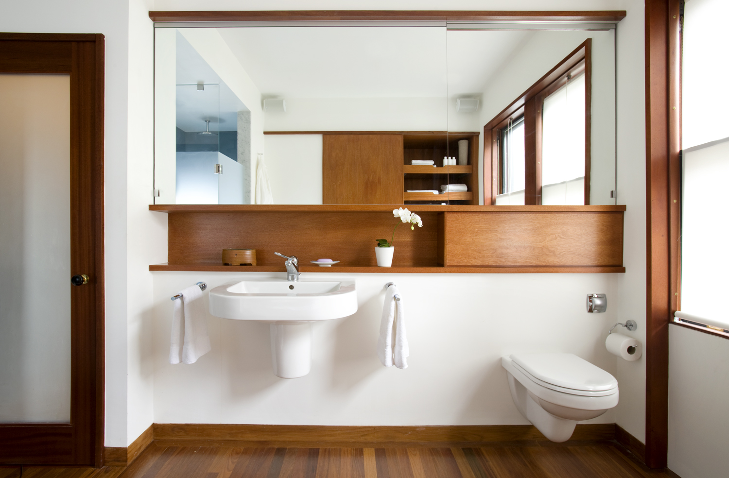 Boston Architects BUTZ + KLUG architecture Contemporary renovation Brookline MA Bath
