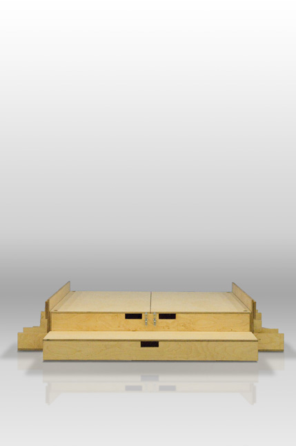 BUTZ + KLUG Architecture, custom furniture, collapsable model stand