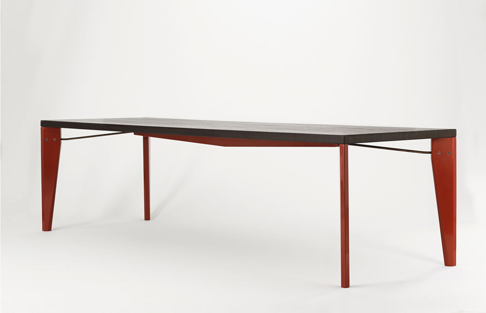 BUTZ + KLUG Architecture, custom furniture, taut table
