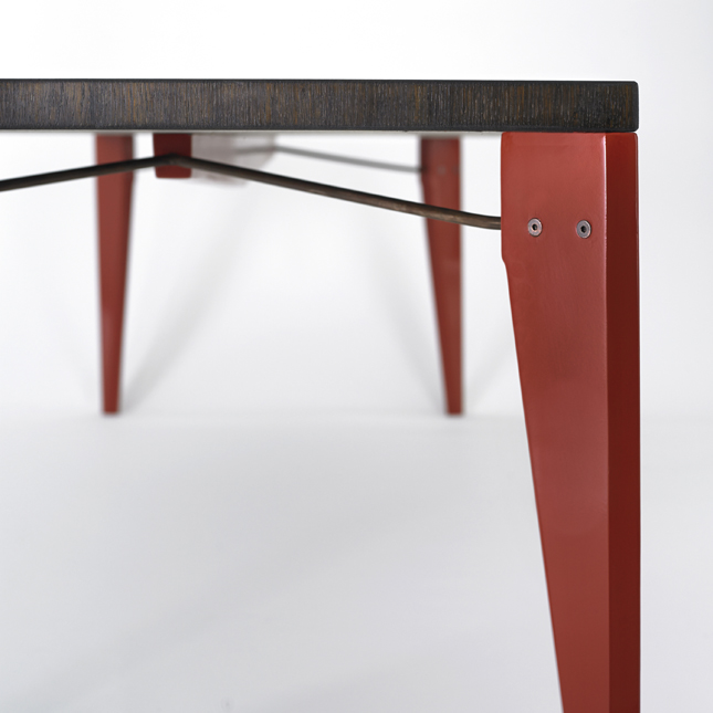 BUTZ + KLUG Architecture, custom furniture, taut table