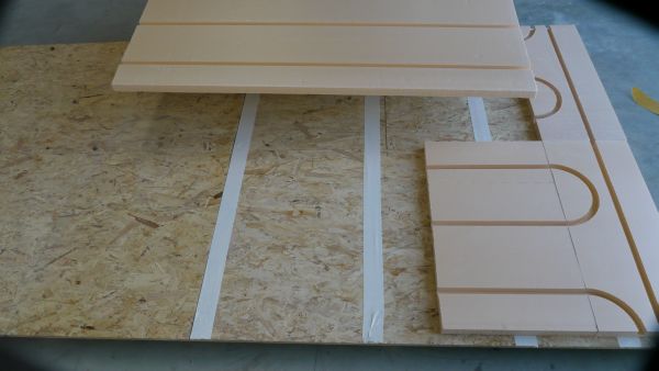 Pose dalle plancher chauffant Caleosol Ttradi TMS