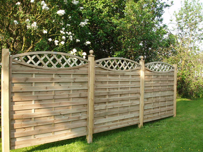 Creative Scapes | Deluxe Fencing