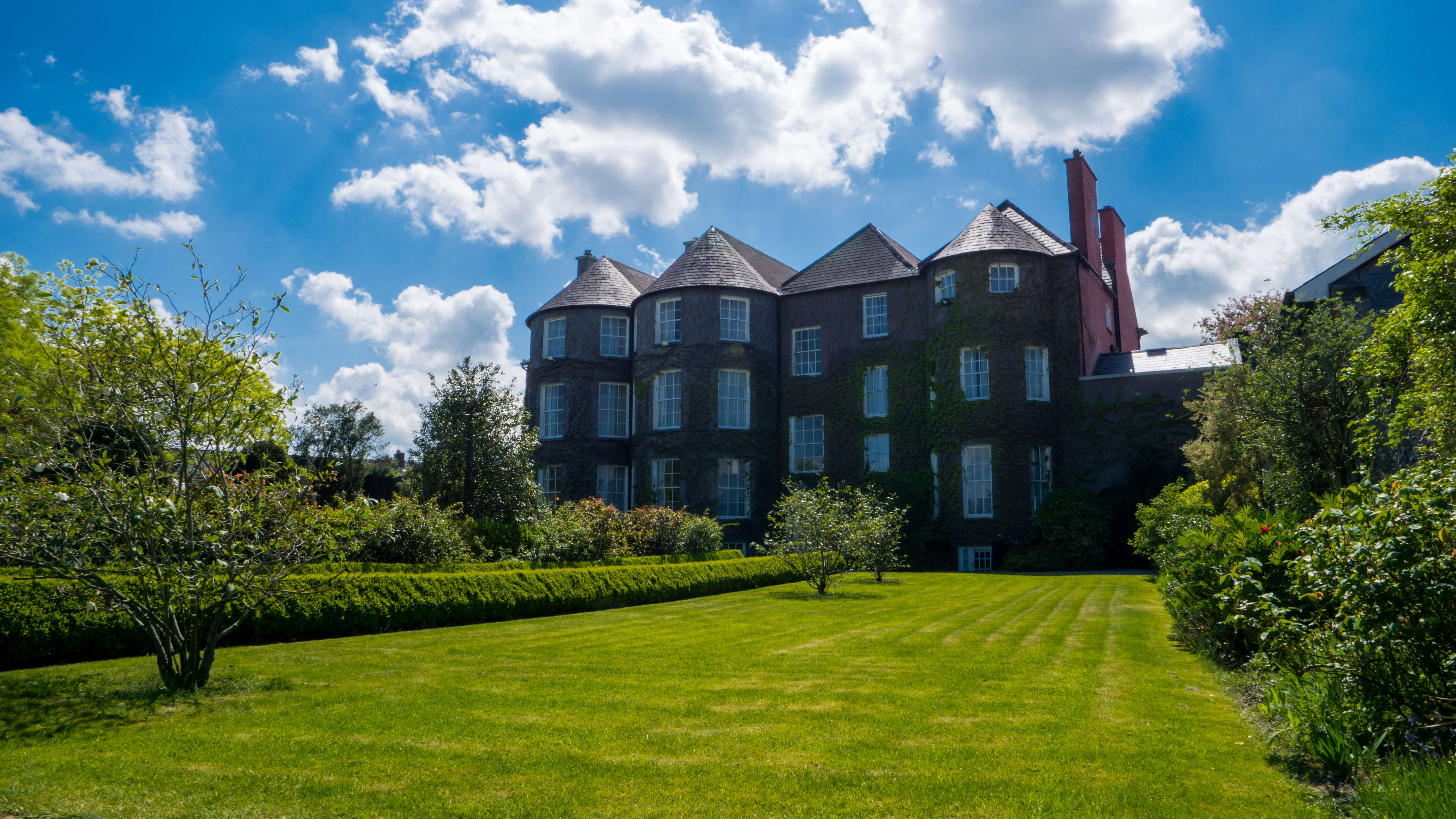 ireland-castle-explore-under30experiences