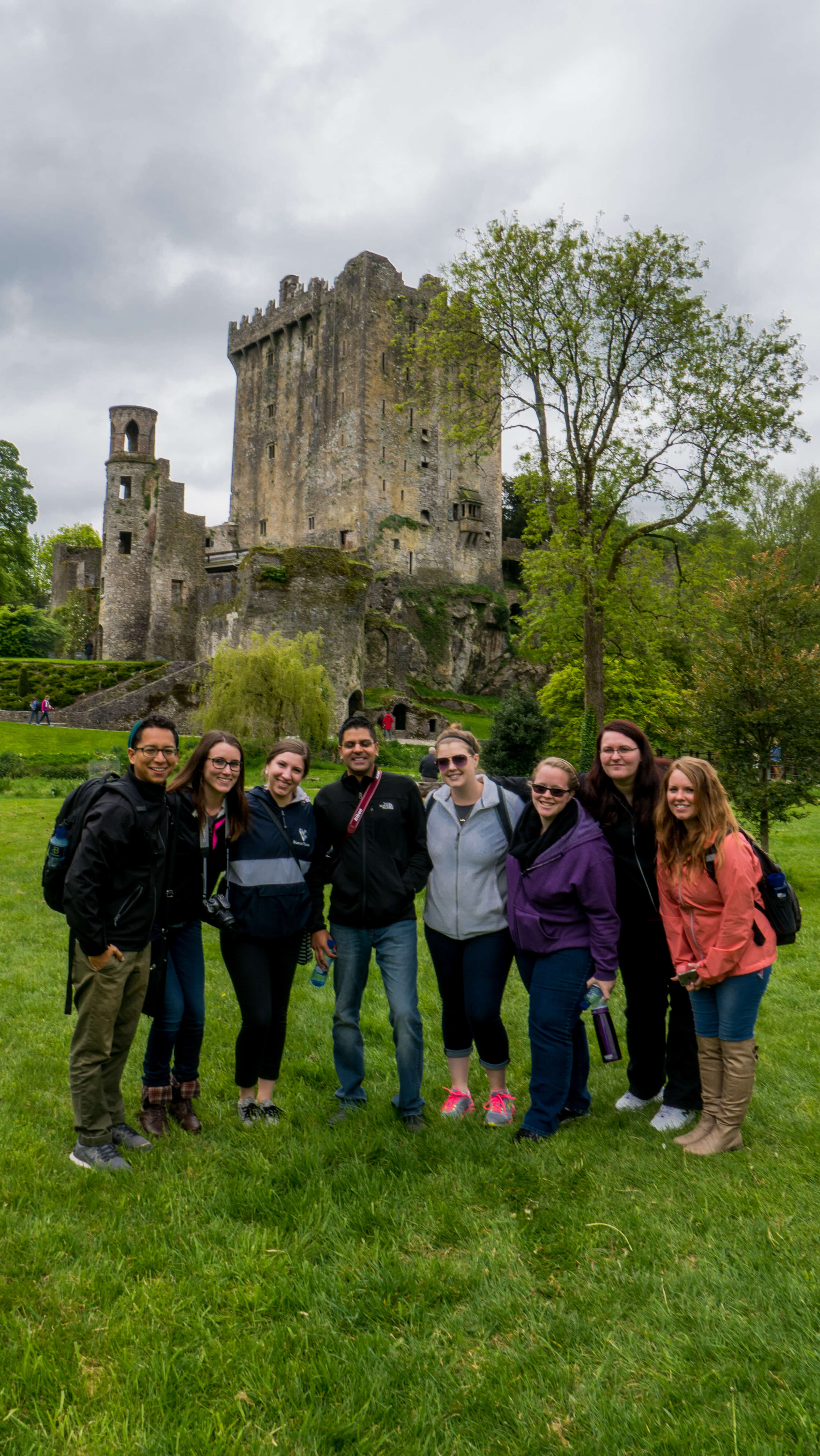 group-travel-ireland-under30experiences-castle