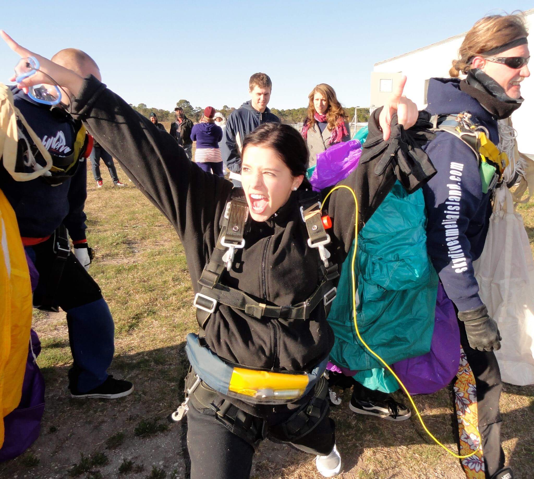blog-top-5-adventures-before-25-skydiving-just-landed