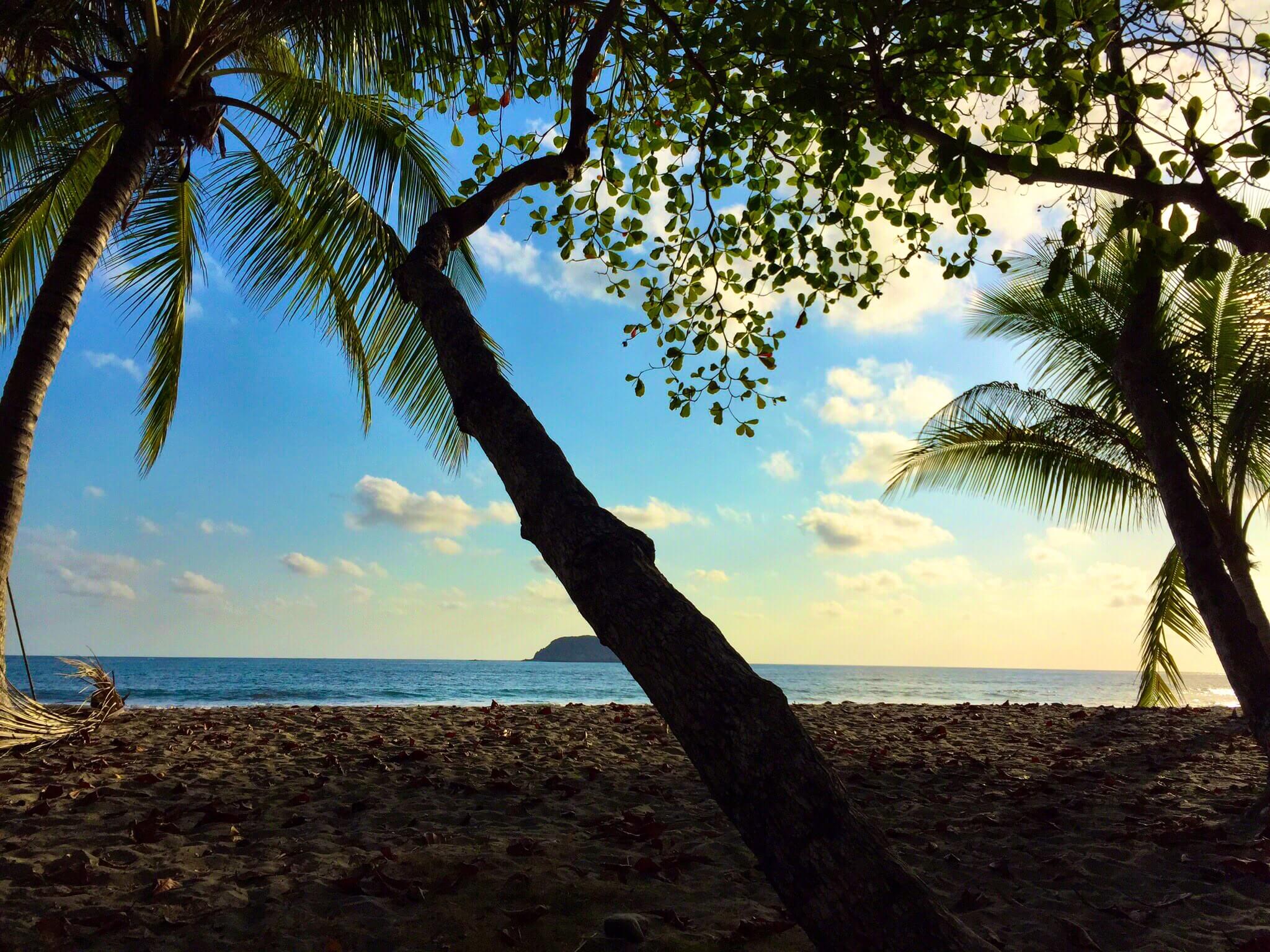 visit-best-beach-costa-rica-manuel-antonio