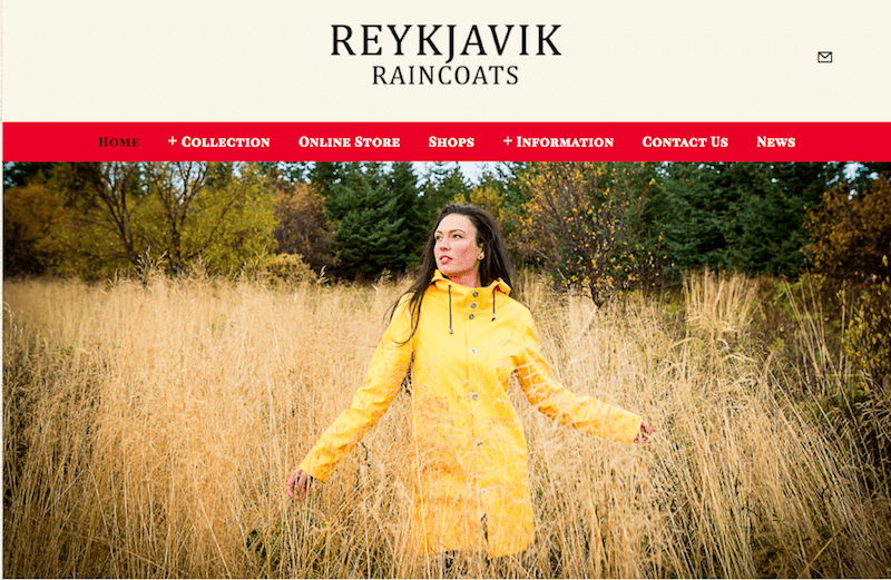 what-to-wear-in-iceland-girl-yellow-raincoat