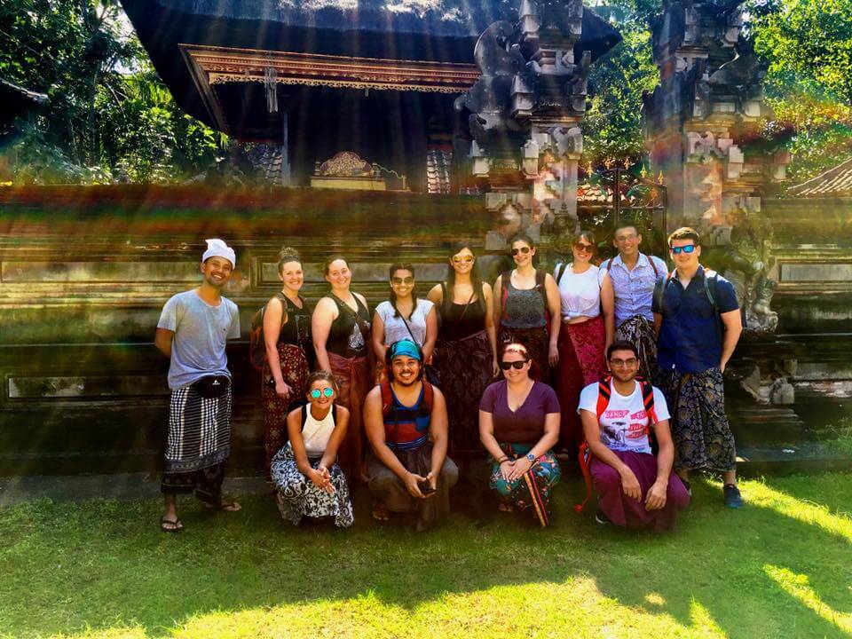 blog-The-5-Things-I-Learned-by-Spending-My-Summer-in-Bali-new-friends