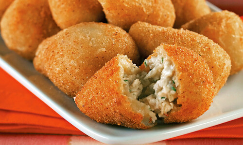 brazilian-coxinha-foods
