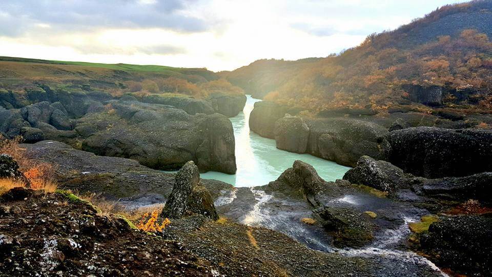 blog-Our-Travelers-Have-Spoken-Must-Do-Add-Ons-to-Your-Under30Experiences-Trip-to-Iceland-nature