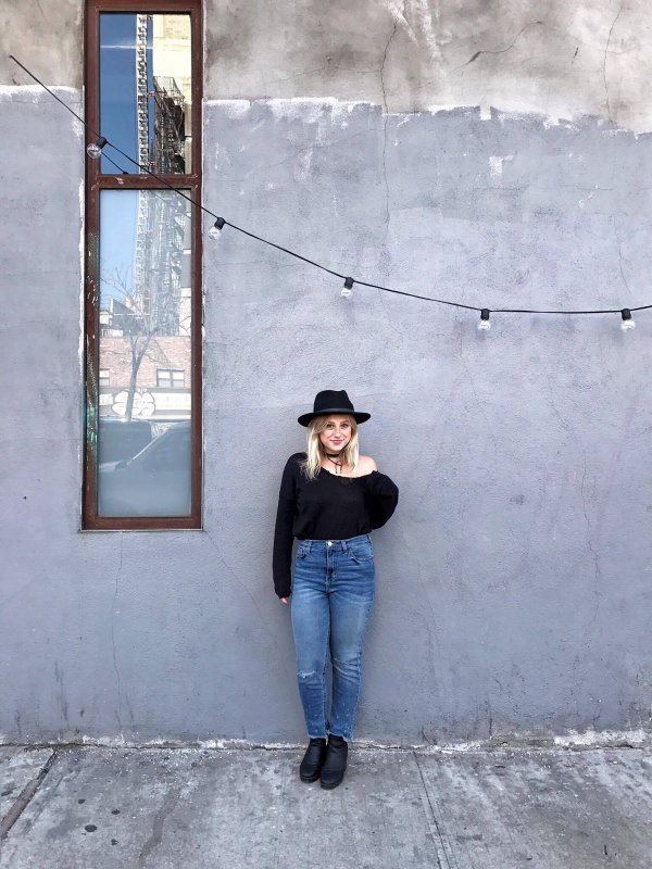 blog-Living-a-Creative-Life-U30X-February-Alumni-Roundup-liza-herlands