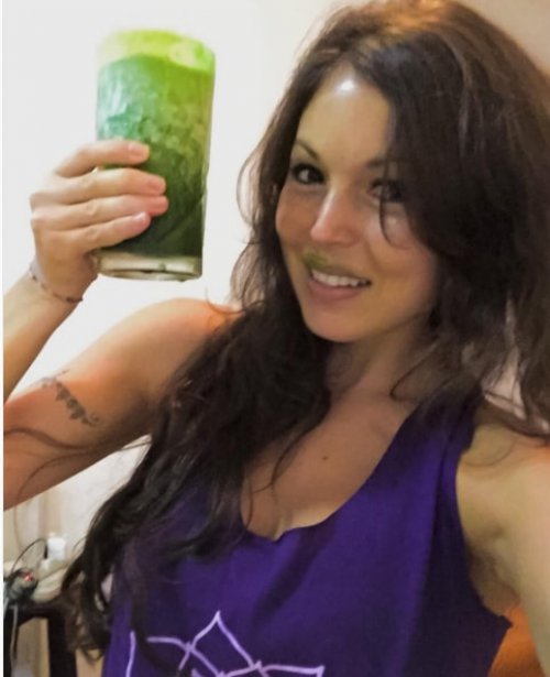 blog-Why-Investing-In-Yourself-is-the-Best-Gift-Ever-juice.jpg