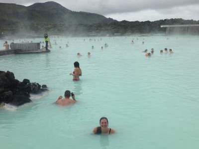 blog-learn-how-to-Spend-a-Month-in-Europe-for-Under-$1000.-iceland.jpg