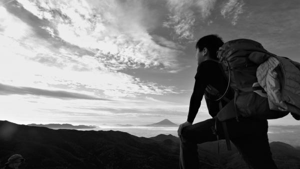 blog-Four-Life-Lessons-You-Can-Learn-From-Mountain-Climbing-sky.jpg