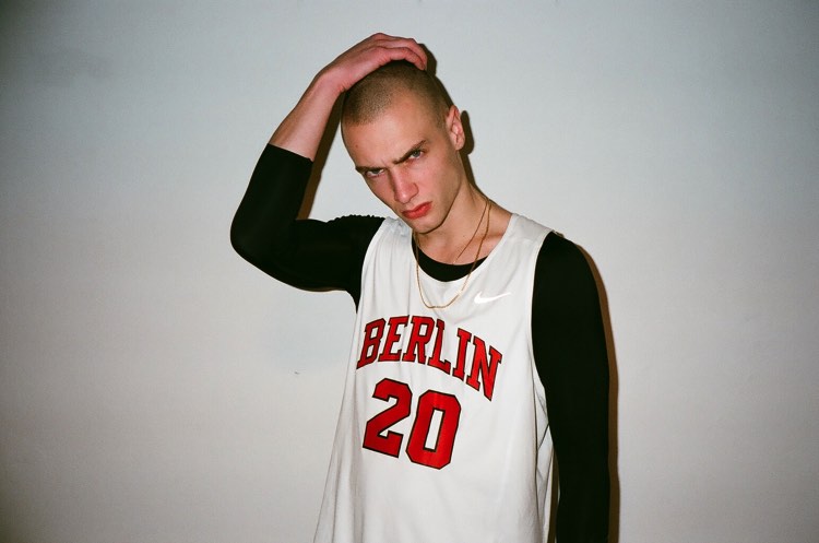 BERLIN BRAVES ™ - HOMIES HALF JERSEY - Lenny Müller by Joey W. Elgersma