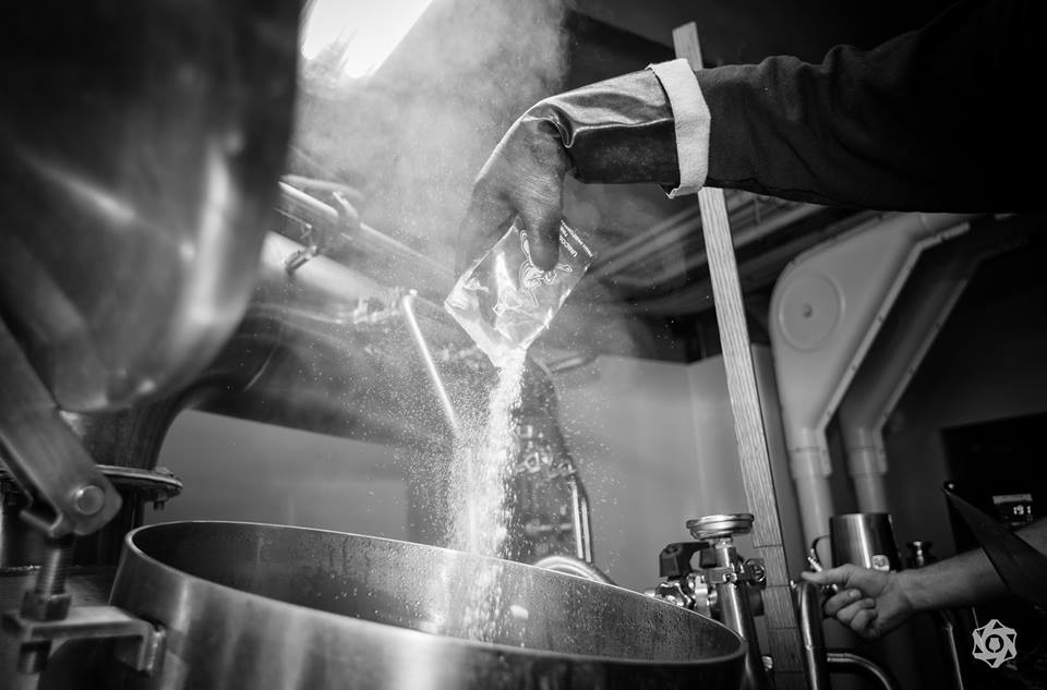 Adding FrictionLabs Unicorn Dust to Wynkoop Brewing's Limey Unicorn British Golden Ale.