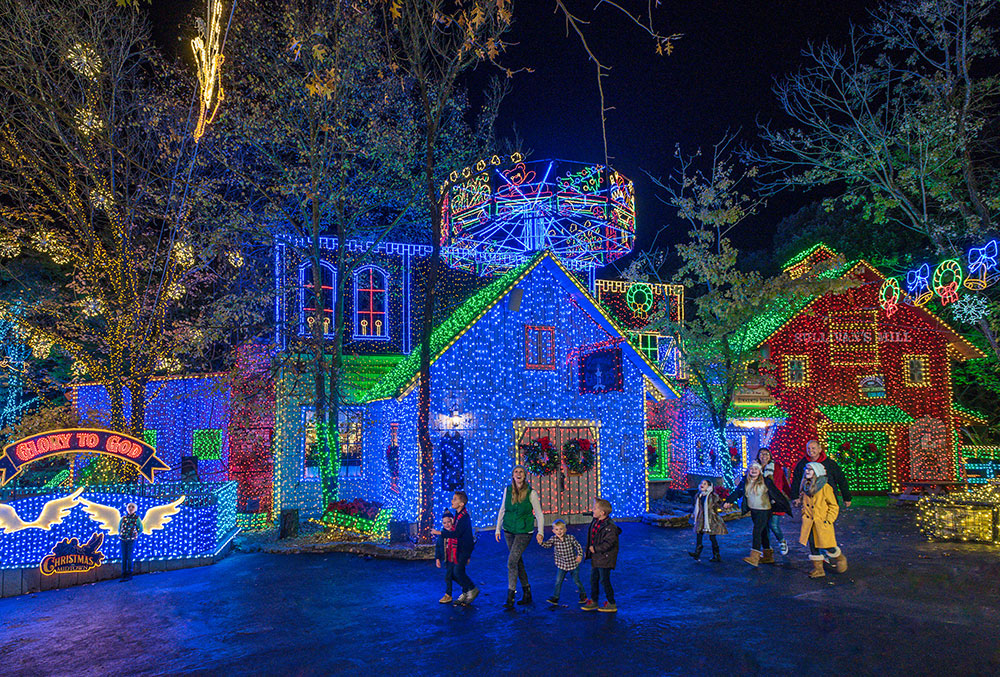 then on friday saturday silver dollar city opens extra early for another of americas favorite thanksgiving weekend traditions shopping - Silver Dollar City Christmas then on friday saturday silver dollar city opens extra early for another of americas favorite thanksgiving weekend traditions shopping - Silver Dollar City Christmas