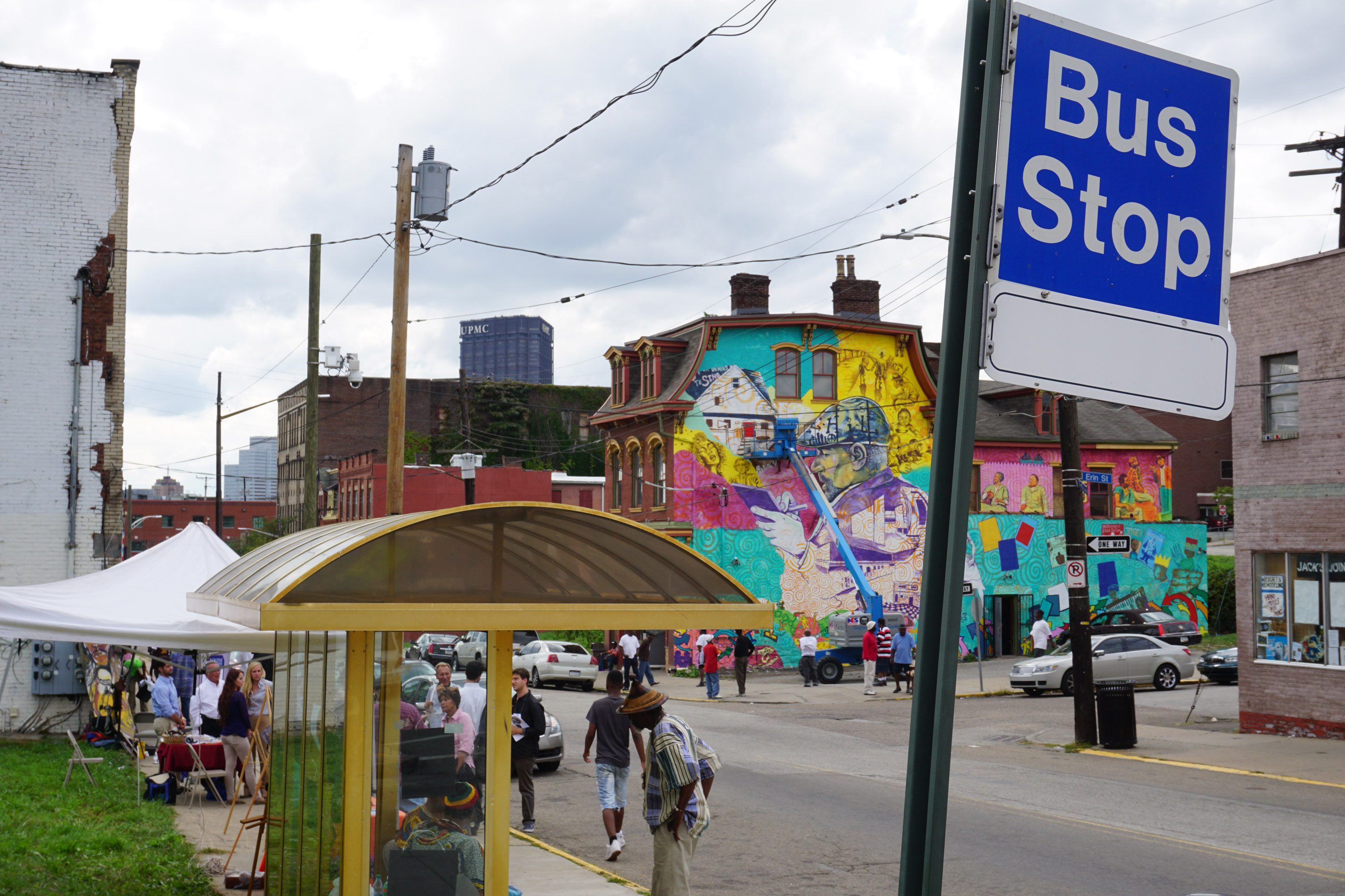 Engaging Pittsburgh’s Bus Stops Bus Stops as Public Spaces