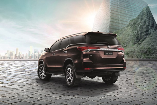 chiều dài xe fortuner