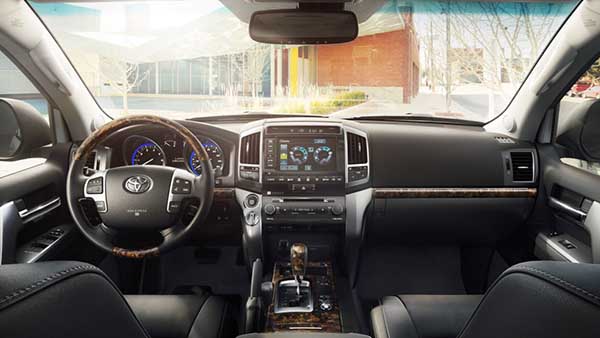 xe toyota nhập khẩu Land cruiser nội