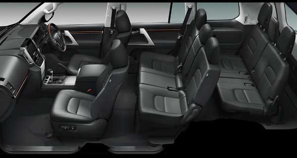 xe toyota nhập khẩu Land cruiser nội thất