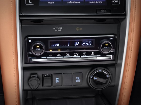 hệ thống âm thanh mua xe Fortuner mới