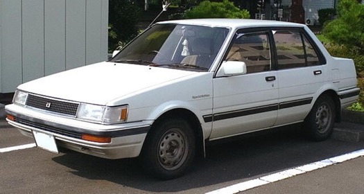 Xe Corolla Altis thế hệ thứ năm (E80; 1983-1986)