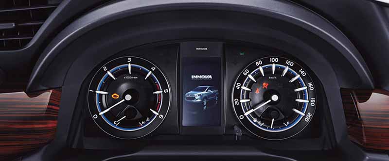 bảng taplo xe innova 2018