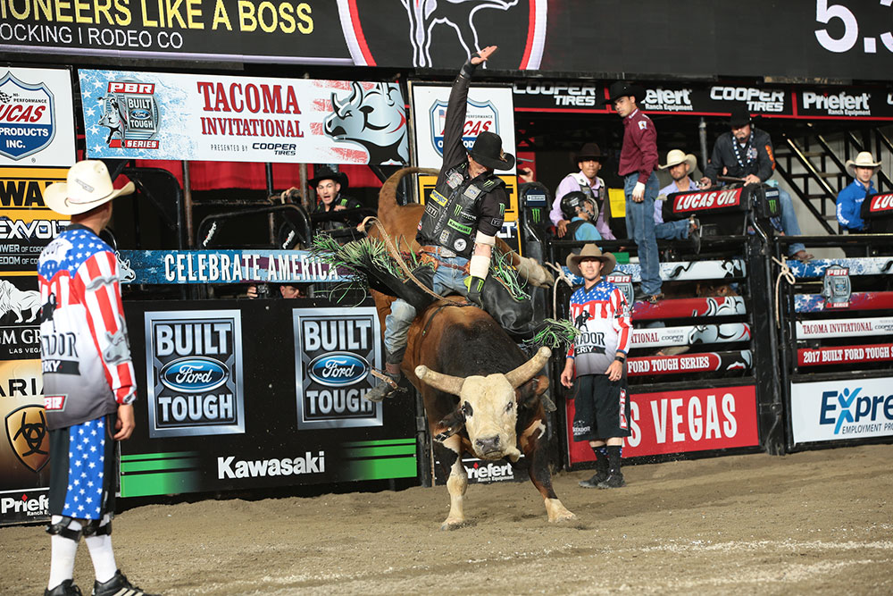 J.B. Mauney begins the stretch run to the World Finals 21-for-47 (44.68 percent) with one event victory (Billings, Montana) and eight top-10 finishes in 14 events.