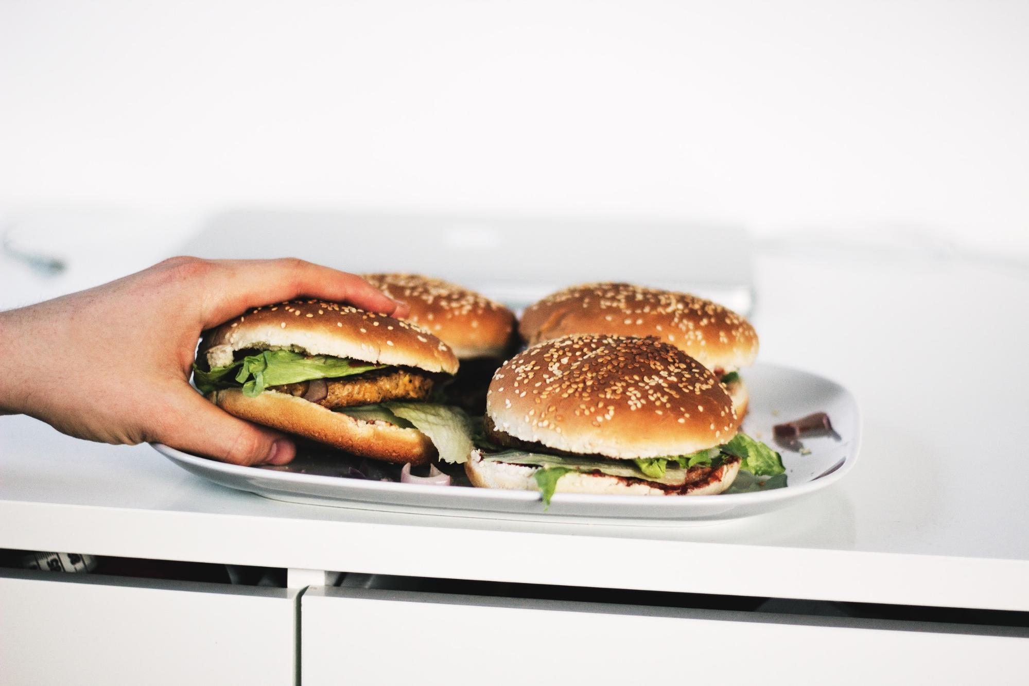 Burgers! Nom nom nom
