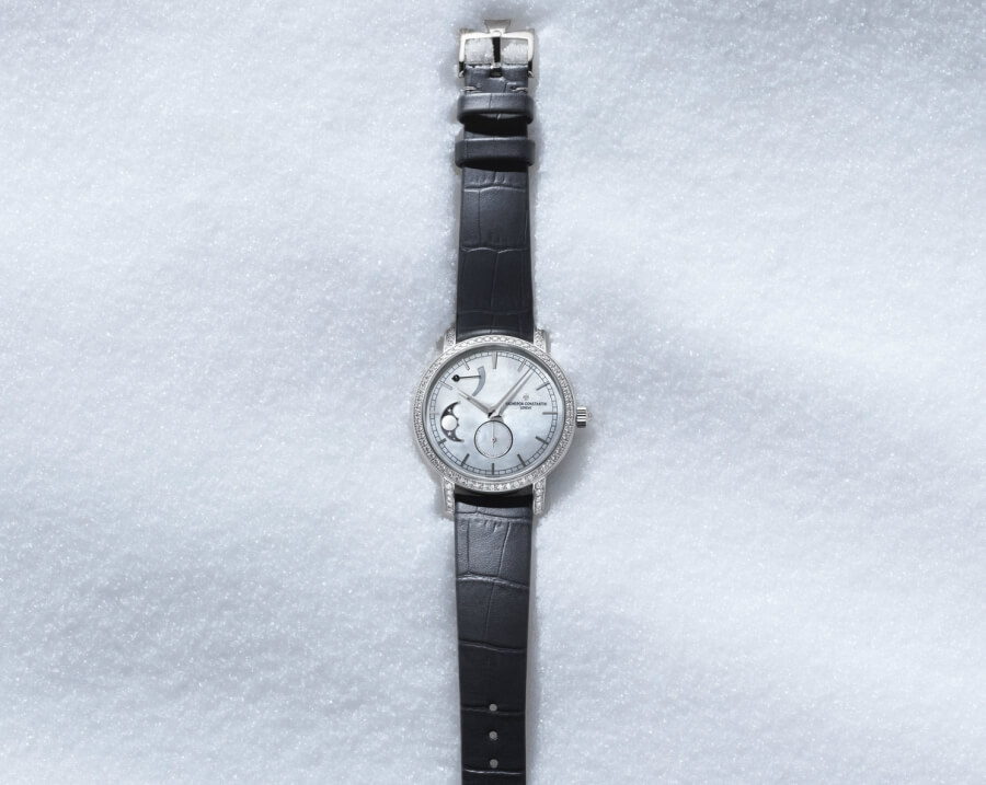 Review Vacheron Constantin Traditionnelle Moon Phase and Power Reserve