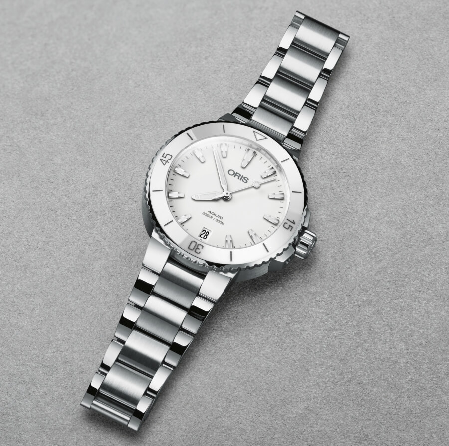 The New Oris Aquis Date
