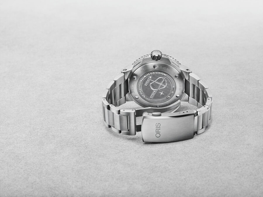 Oris Aquis Watch Review