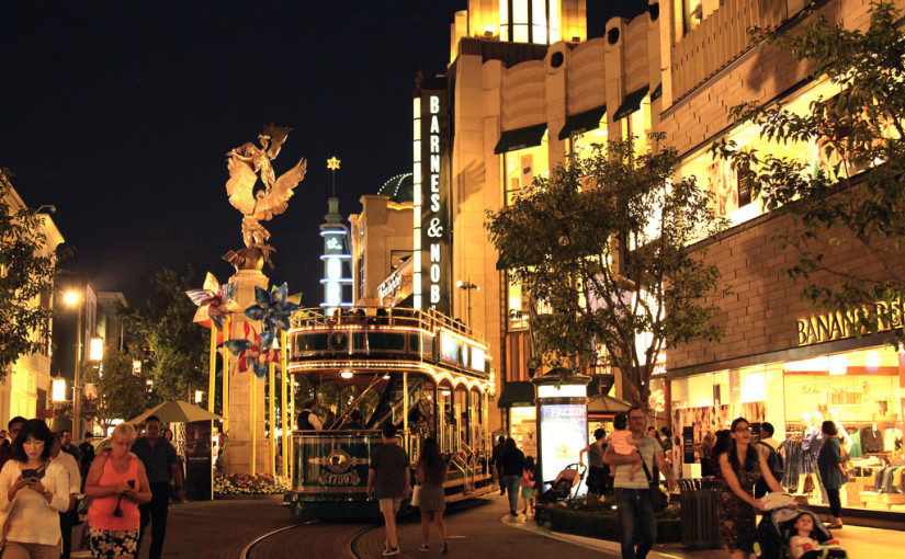 shopping in hollywood