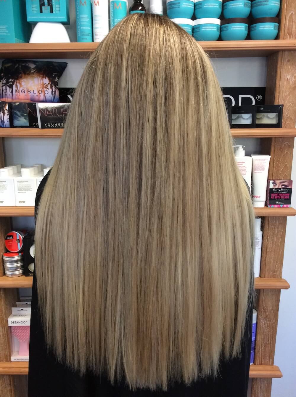 Blonde babylights, Kinks salon